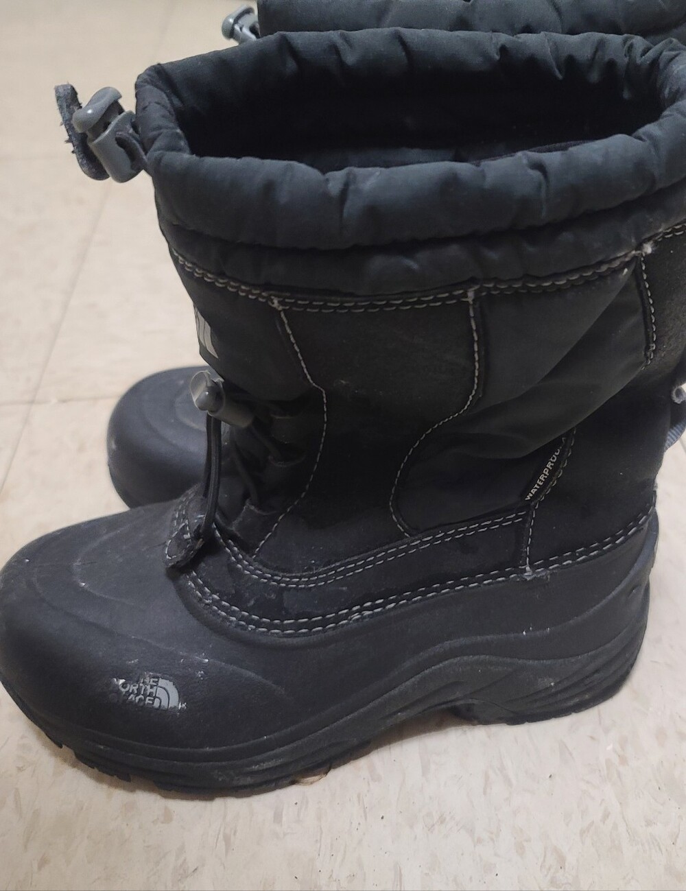 The North Face Kids Black Winter Boots